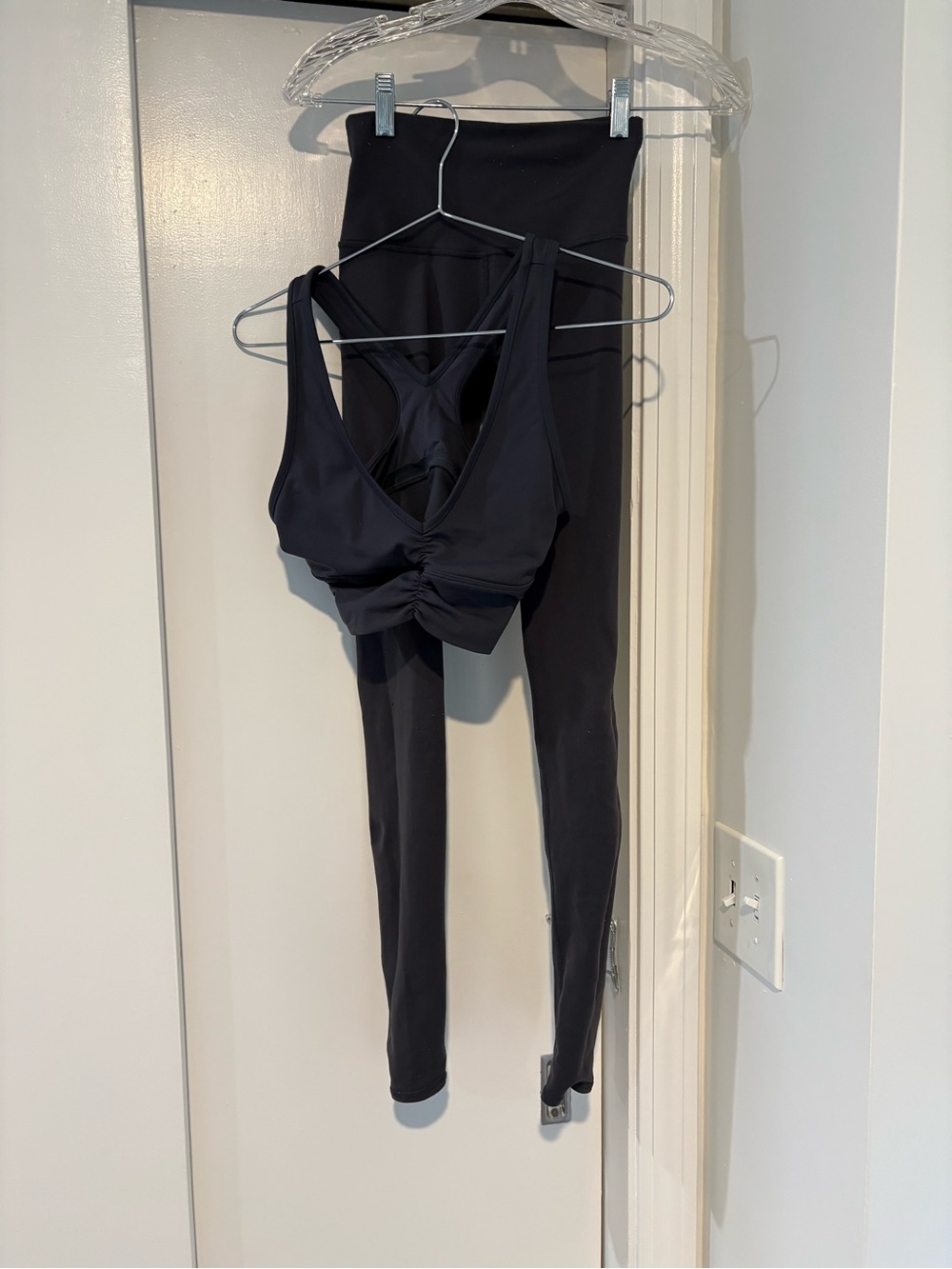 Alo Yoga Anthracite Charcoal Gray Wild Thing Bra & High Waist Legging Set XS